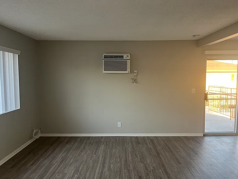 690 W San Jose Ave #9 — Photo 7