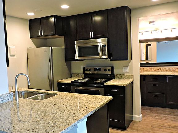2nd image of 818 N Logan St APT 804