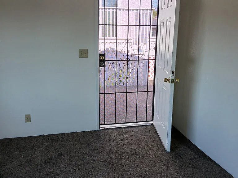 3707 Harris St #2 — Photo 6