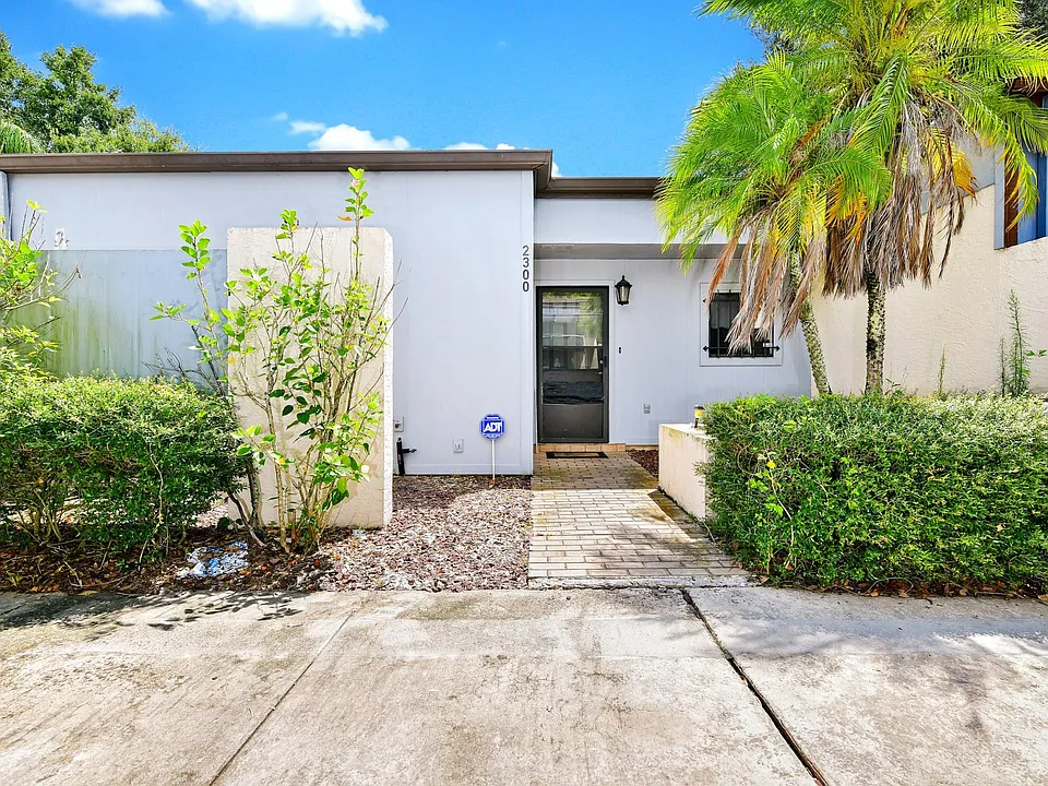 2300 Barbados Dr