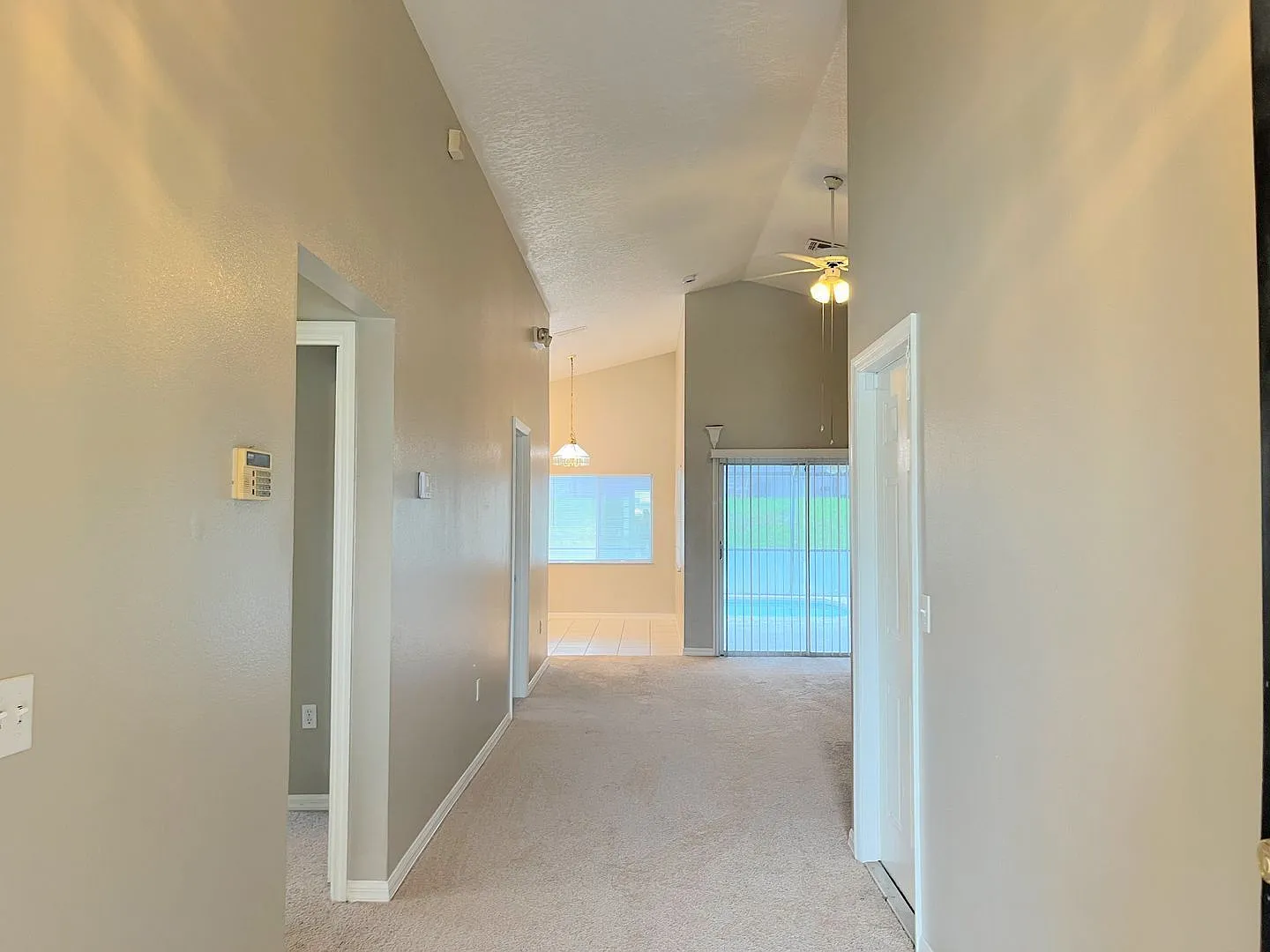 4 bed, 2.0 bath, 1414 sqft, $2,250 — Photo 4