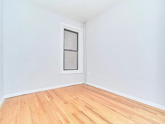 4th image of 337 E 95th St APT 3r