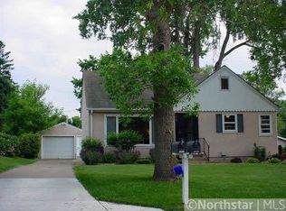 1212 Lealand Rd E, Saint Paul, MN 55109