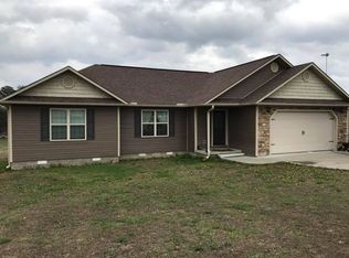 9 Jaret Ln, Cave City, AR 72521