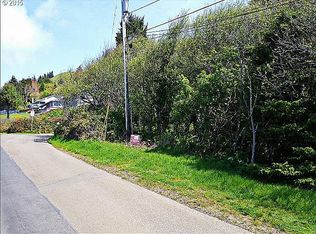 6400 NE Port Dr, Lincoln City, OR 97367