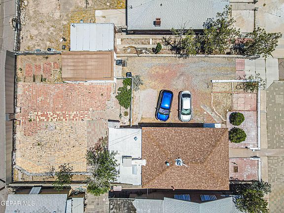 3rd image of 2315 Gold Ave