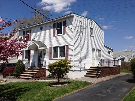 3rd image of 218 Boston Ave