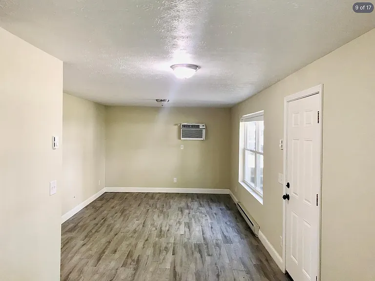 1537 Benjamin Ct #2 — Photo 9