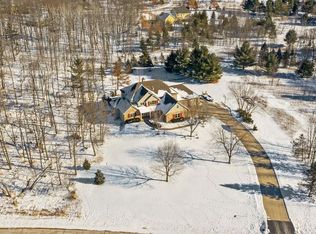 W8709 Pheasant Run, Hortonville, WI 54944