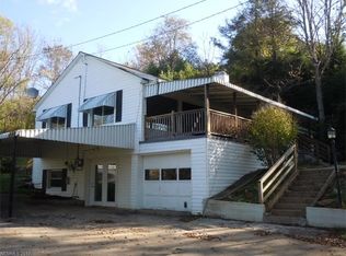 261 Poplar St, Canton, NC 28716