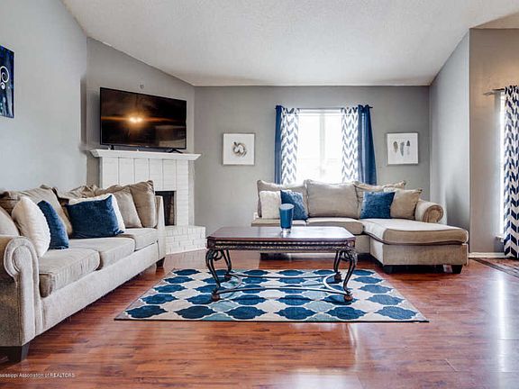 4th image of 7094 Brandee Dr
