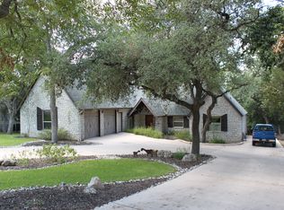 1078 Canyon Dr, New Braunfels, TX 78130