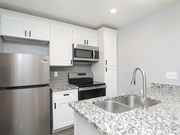 2100 Wilcrest Dr #B — Photo 15