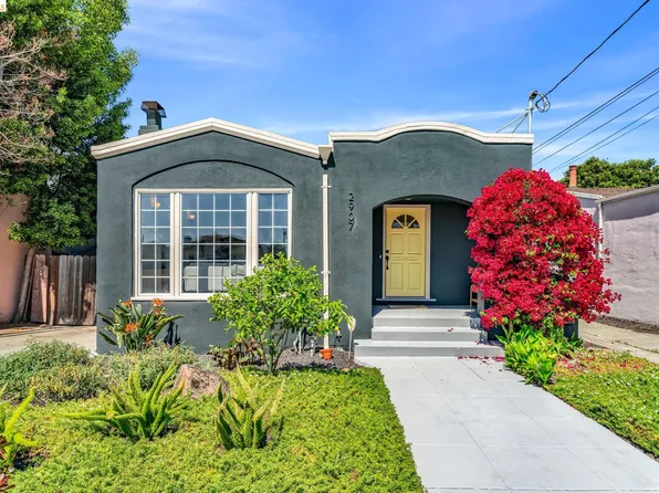 2907 Seminary Ave, Oakland, CA 94605