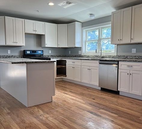 2nd image of 18A Rockville Park Floor 4