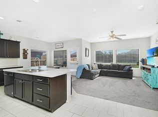 5120 Mountain View Dr, Krum, TX 76249