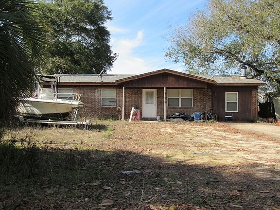 3rd image of 61 Fawn Ln