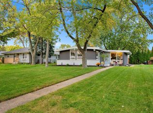 5674 S Honey Creek DRIVE, Milwaukee, WI 53221
