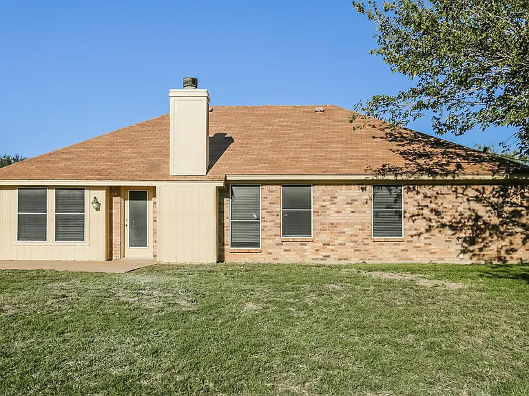617 Parkview Dr — Photo 18