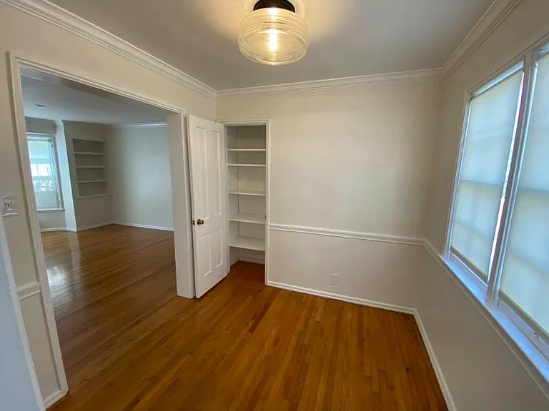 Diningroom from Kitchen