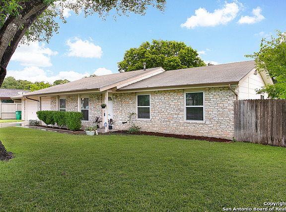 2nd image of 7418 Midcrown Dr
