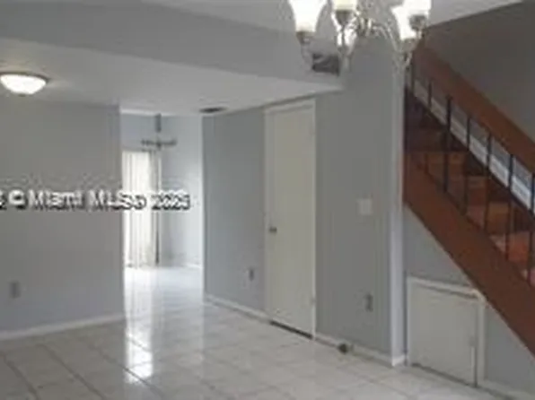 7985 NW 7th St #A7, Miami, FL 33126