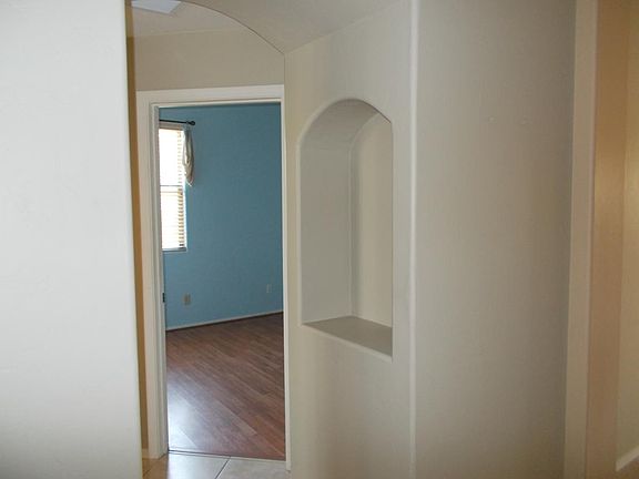 5th image of 8029 N Sombrero Point Dr