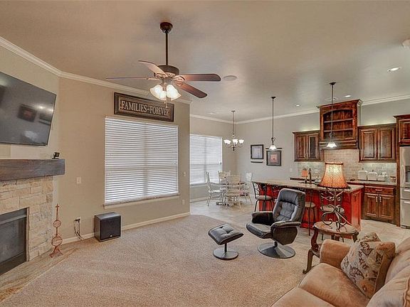 5th image of 212 Wilderness Dr