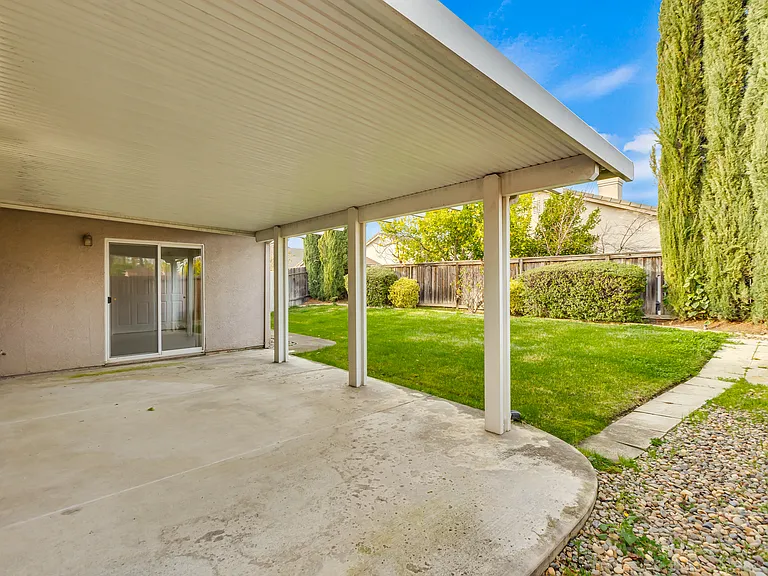 8795 Monterey Oaks Dr — Photo 45