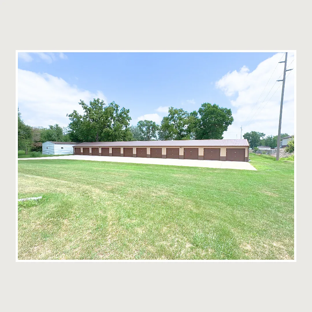 Building Photo - 219 Buncombe Dr