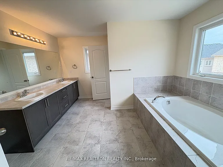 6 Heather Fullerton Ave — Photo 18
