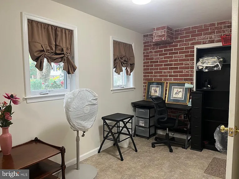 9325 Talisman Dr — Photo 2