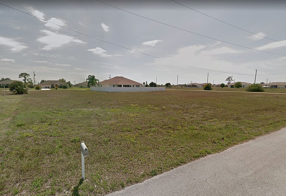1st image of 618 NW 27th Ter