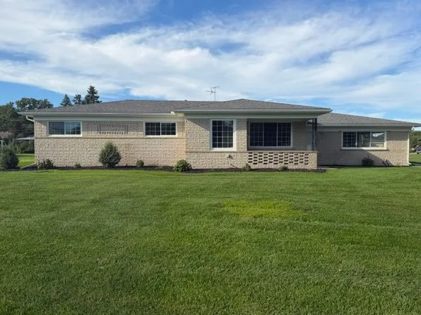 5089 Twilight Rd, Shelby Township, MI 48316