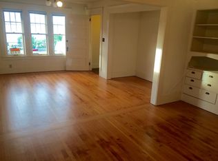 1557 Exchange St, Astoria, OR 97103