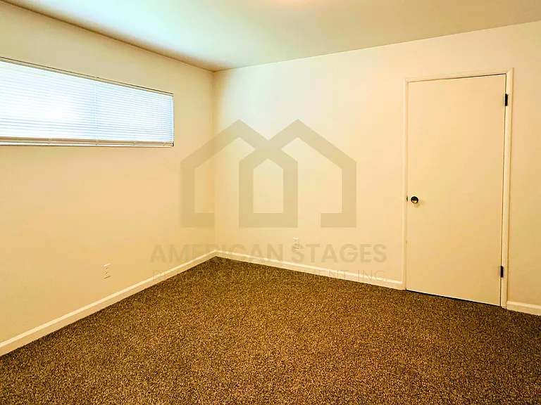525 N South St #B — Photo 6