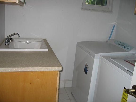 4th image of 3543 10th Ave N