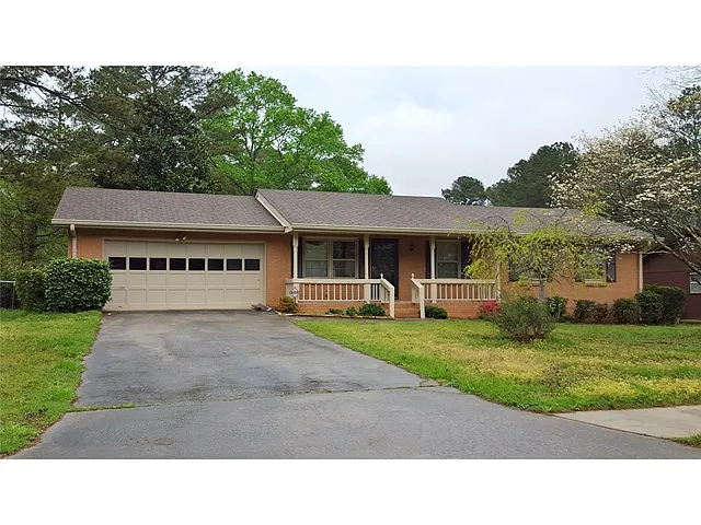 9176 Carlton Trl NW photo 1