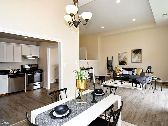 2nd image of 5572 Burnside Dr #5