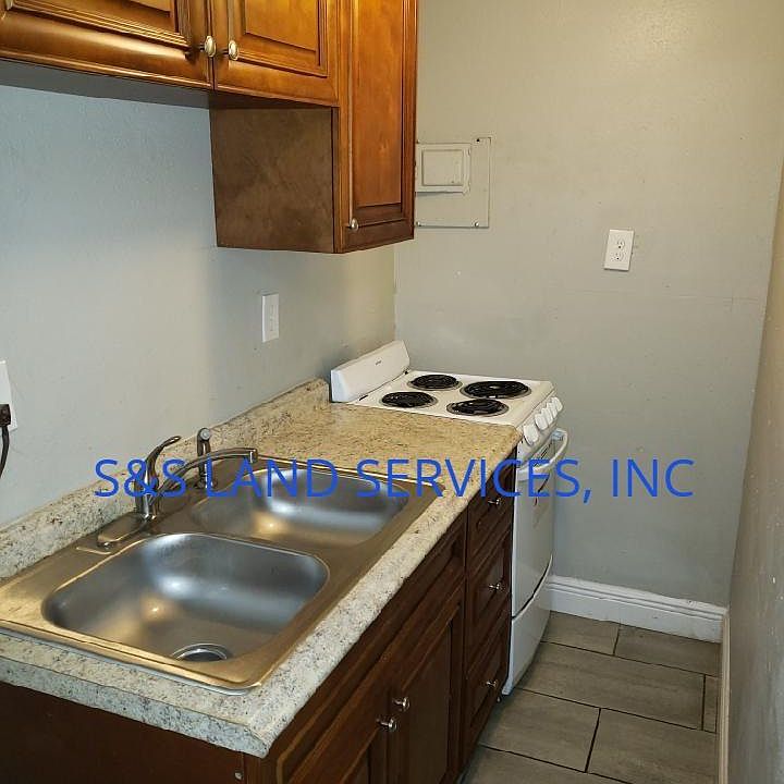 1st image of 1536 E 139th Ave #B