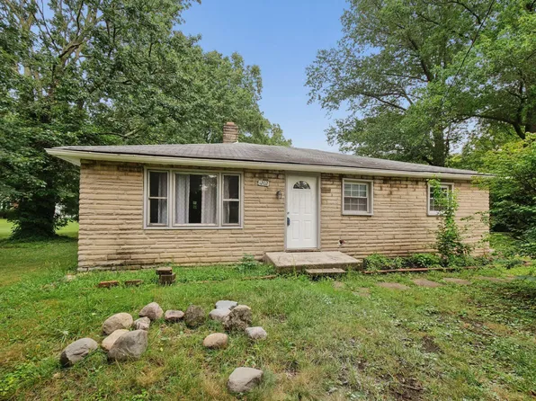 1202 E Walnut St, Westerville, OH 43081