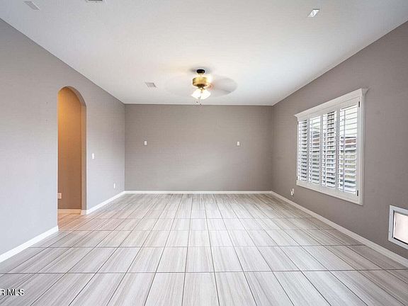 3rd image of 804 Pontop Hall St