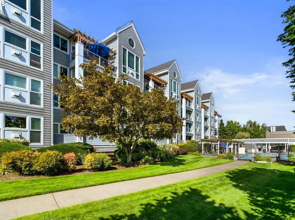 520 SE Columbia River Dr APT 428, Vancouver, WA 98661