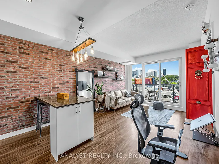 260 Sackville St #504 — Photo 12