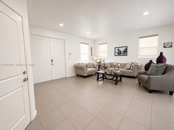 2nd image of 25061 SW 118th Ct