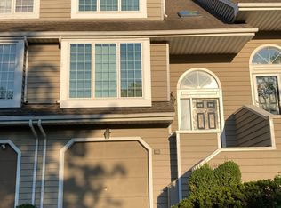 82 Andover Ct, Wayne, PA 19087