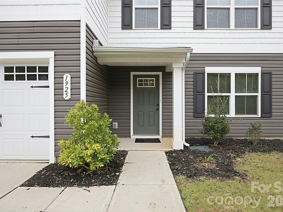 3rd image of 1925 Pin Hook Rd #146