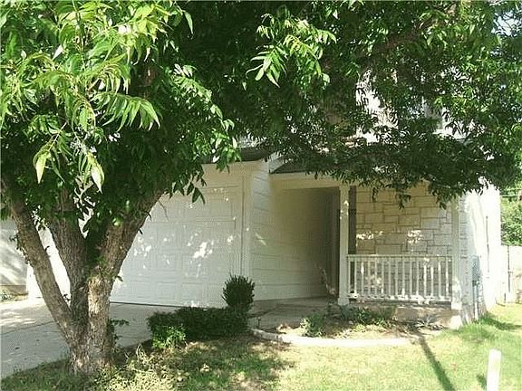 1105 Emmitt Run Front View