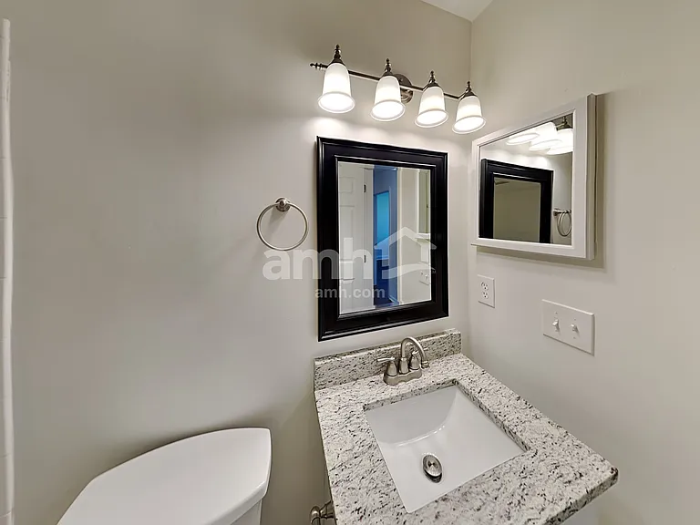 836 Orwell St — Photo 15
