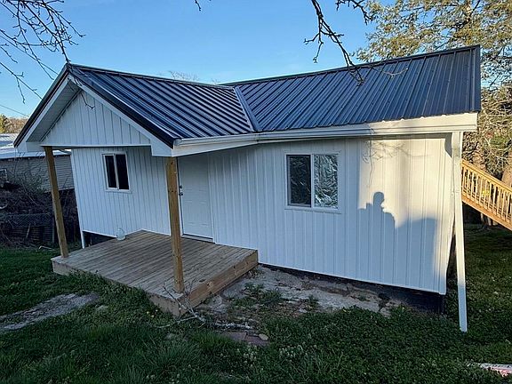 3rd image of 541 Clifton Heights Rd